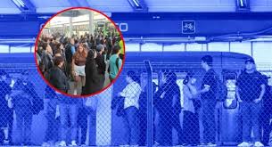 Cierre de estaciones en Línea 2 del Metro sorprende a pasajeros
