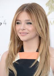 Chloe Grace Moretz. Chloe&#39;s long blonde hair looked sleek and stunning when styled into a lovely layered &#39;do. - Chloe%2BGrace%2BMoretz%2BLong%2BHairstyles%2BLayered%2BNEVcKGCtUw1l