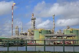 Suriname Scores Two-Notch Upgrade By Moody’s on Oil Windfall