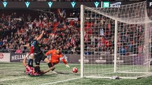 Histórico! Sam Salter Quebra Recorde de Gols na Liga Canadense! - Imagen ilustrativa del artículo