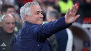 José Mourinho firma un contrato de tres años para volver como entrenador del Real Madrid