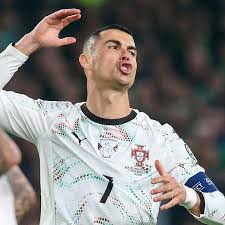 Eliminatórias da Copa: França Brilha, Itália no Limbo e Portugal Tremede!