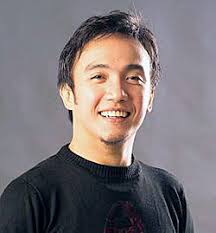 It was a long, arduous journey to the top for Arnel Pineda who made Filipinos proud when he became the frontman of the rock band Journey. - ent2lo4