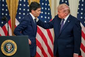 Trump Picked Warsh to Cut Rates. His Committee Is Talking About Hikes.