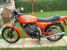 Blog de club5a : Association Audoise des Amateurs d'Automobiles Anciennes, REPORTAGE MOTO - Salon Moto Légende 2013 : les 40 ans de la 350 Moto Morini...
