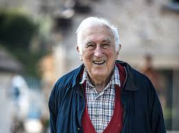 Résultat de recherche d'images pour "jean vanier"