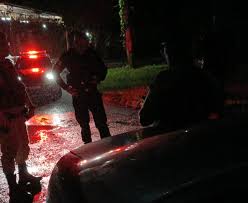 Policial militar é preso por suspeita de tentar matar a ex-companheira a tiros em Volta Redonda; crime aconteceu em frente aos filhos