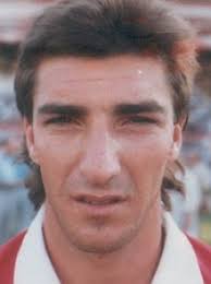 Antonio José Tortosa Navarro, nacido en Murcia el 7 de julio de 1969, debutó con el conjunto ... - 1326971835_extras_mosaico_noticia_1_3