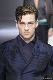 Résultat de recherche d'images pour "men's side part"