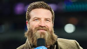 Ryan Fitzpatrick elogia a Jalen Hurts y Caleb Williams previo a su enfrentamiento en el 'Black Friday'