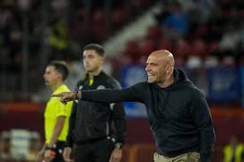 Oviedo scores twice late to draw 2-2 with Almería