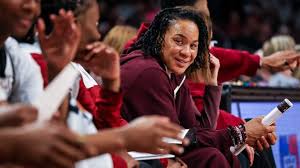 How Dawn Staley could use Jordan Lee, Oliviyah Edwards on South Carolina roster