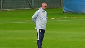 İsmail Kartal’dan futbolculara uyarı: Kadro değişiyor! — Ajansspor