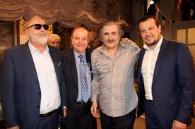 Αποτέλεσμα εικόνας για ΘΕΕ ΜΟΥ ΤΙ ΣΟΥ ΚΑΝΑΜΕ λαζοπουλοσ θεατρο 2015