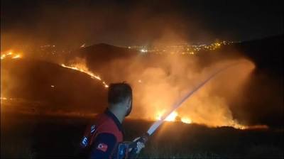 Şanlıurfa Haberleri - Şanlıurfa'da, anız yangını - Son Dakika Yerel Haberler