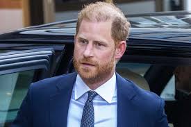 Alerta en Reino Unido: Acosador Acecha al Príncipe Harry ¡Peligro Real!
