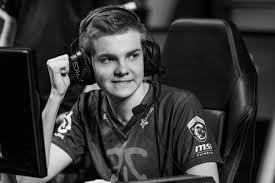 Former Fnatic player Cyanide dies at 31