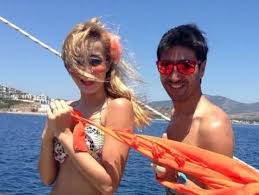 תוצאת תמונה עבור عربيات بالمايوه