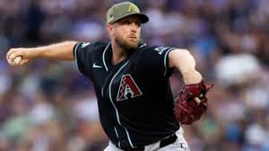 Kelly throws first career complete game -- and does it at Coors Field!