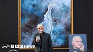 حضور مقام‌ها و هنرمندان در مراسم تدفین نقاش سرشناس؛ محمود فرشچیان در اصفهان تشییع شد