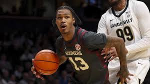 Oklahoma Hold on Against Vanderbilt