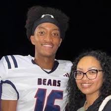 Hundreds wearing Nolan Wells’ football colors say goodbye to beloved Mississippi Coast teen