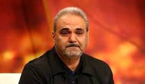 جواد خیابانی : من از اون آدم هایی نیستم که با پول بیشتر لوگو ببوسم