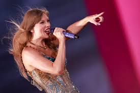 Taylor Swift: Novo Álbum Surpresa! O Que Esconde 'Showgirl'?