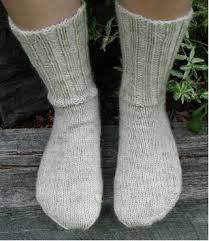 Résultat de recherche d'images pour "left and right socks"