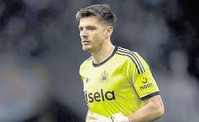 United weighing up whether to cash in on experienced trio