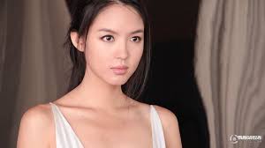 Zi Lin Zhang @ L&#39;OREAL commercial shooting - 806d2cb1tw1dq9oa9g330j