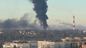 Fire Erupts at Major Yaroslavl Oil Refinery in Russia