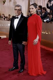 Brasileña 'The Secret Agent' se impone como mejor película de habla no inglesa en los Globos de Oro