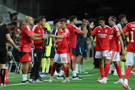 Benfica tem no caminho europeu um duelo inédito ou rival que lembra ano de glória