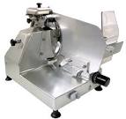 Produzione affettatrici manuali ed automatiche, a volano