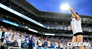 KBO Postseason Wild Card Game Sells Out Despite Adverse Weather