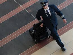 "Digne d'un scénario de film": un pilote d'Air Canada a travaillé pendant 17 ans en tant que commandant de bord alors qu'il n'avait pas la licence exigée (avec un salaire annuel de près de 2 millions de dollars)