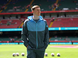 Elliot Anderson explains how he started supporting Man City as a kid
