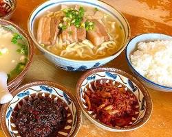 やまやの沖縄そば各種の画像