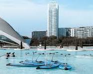 Valencia Spain travel tourism (由 AI 生成)