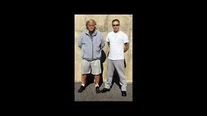 Steve Bannon’s Prison Experience: Gangbangers, Trump Fans, and Political Insights
