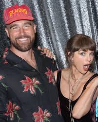 My Husband Deleted Our Invite To Taylor Swift's Wedding And I Lost It