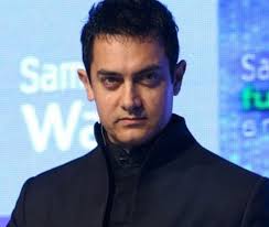 After wrapping up the shoot of Dhoom:3, Aamir Khan heads for a pilgrimage with his mother and will return only in the first week of November - Aamir-Khan