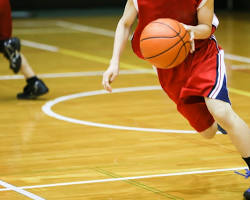 バスケットボール ドリブル練習の画像