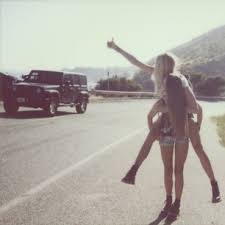 Résultat de recherche d'images pour "3 best friends tumblr"