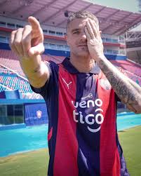 Futuro do Vasco na Sul-Americana pode ter relação com Vegetti, hoje no Cerro Porteño; confira cenários