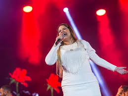 Resultado de imagem para marilia mendonça fotos