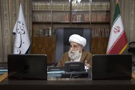 حضور احمد جنتی ۹۹ ساله در جلسه امروز شورای نگهبان|تجارت نیوز