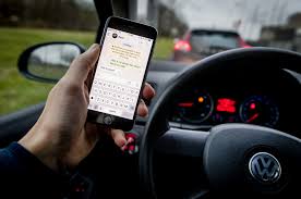 Boete van 440 euro werkt niet: 'Op deze manier gaat smartphonegebruik achter het stuur wel afnemen'