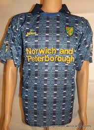 images?q=tbn:ANd9GcSrZ4i3RyCN-o2EJ-yRwTO7X0EHIhS45qo7wtmuveheFx0dis_3